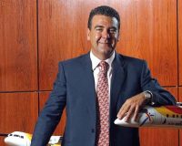 Carlos Bertomeu y los propietarios del IVI se hacen con el control de Air Nostrum