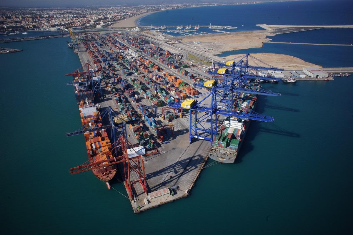 Mitsubishi y Kamigumi compran el 25% de la terminal de TCB en el Puerto de Valencia