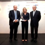 Isidro Fainé entrega a Dancausa el premio AED al mejor directivo