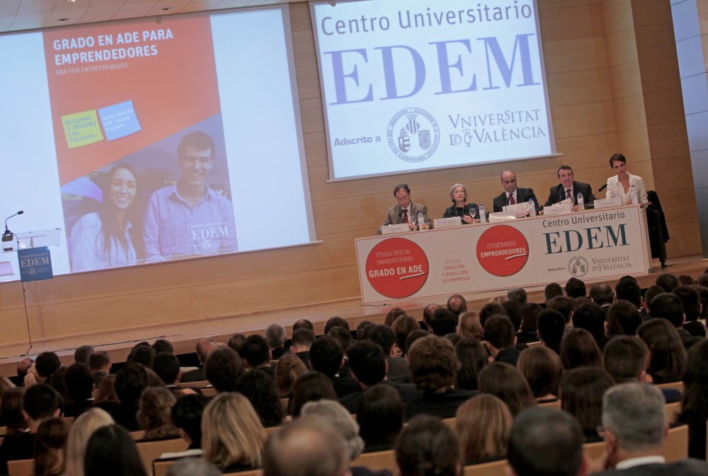 ADE-Emprendedores de EDEM: "Os enseñaremos a convertir vuestras ideas en empresa"