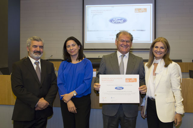 Ford recibe el certificado Empresa Socialmente Responsable por el apoyo a sus clientes