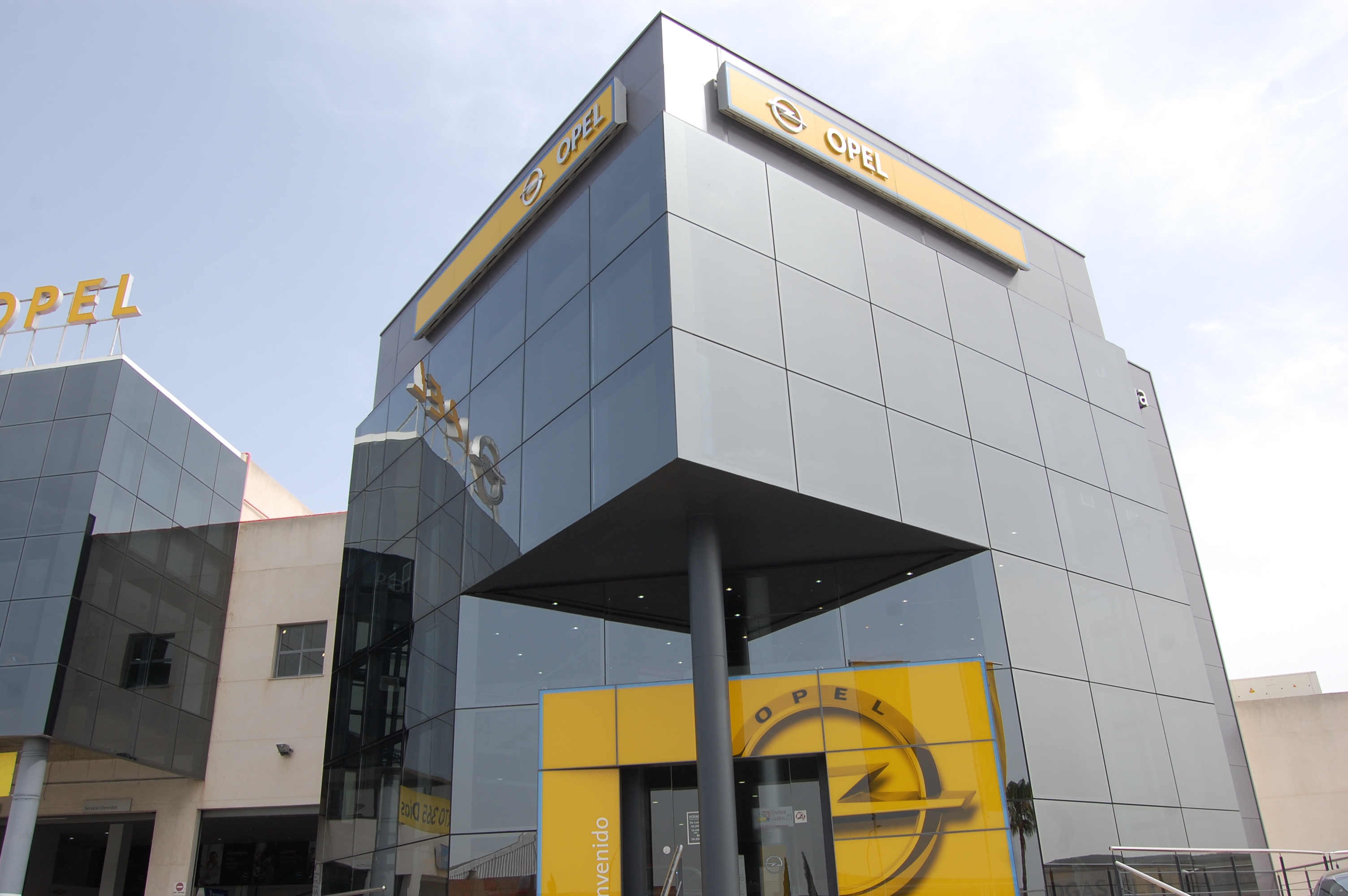 Palma actualiza sus instalaciones de Paterna según los nuevos estándares de Opel