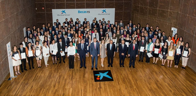 10 06 2016 Foto Entrega Becas la Caixa 03