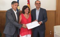 Hidraqua y la Universidad de Alicante entregan la recaudación del concierto al Centro San Rafael