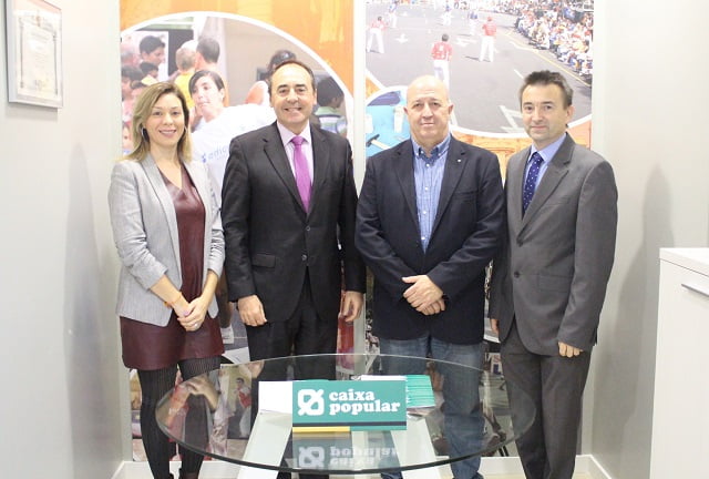 Caixa Popular suscribe un convenio para promocionar la Pilota Valenciana