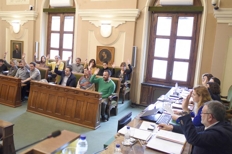 El pleno del Ayuntamiento de Castellón aprueba un presupuesto de 176 millones para 2018