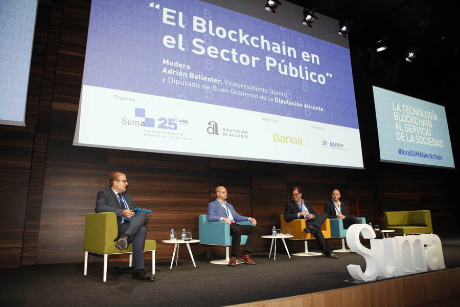Empresa y administración esperan una rápida democratización del blockchain