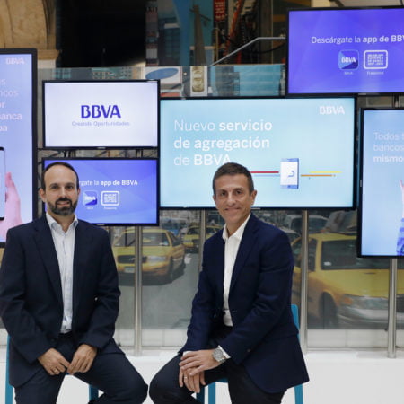 La app de banca móvil de BBVA permite agregar productos de otras entidades