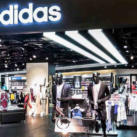 Competencia abre expediente a Adidas por contratos con sus franquiciados