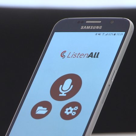 La UA desarrolla una nueva app que reconoce la voz y la convierte en texto