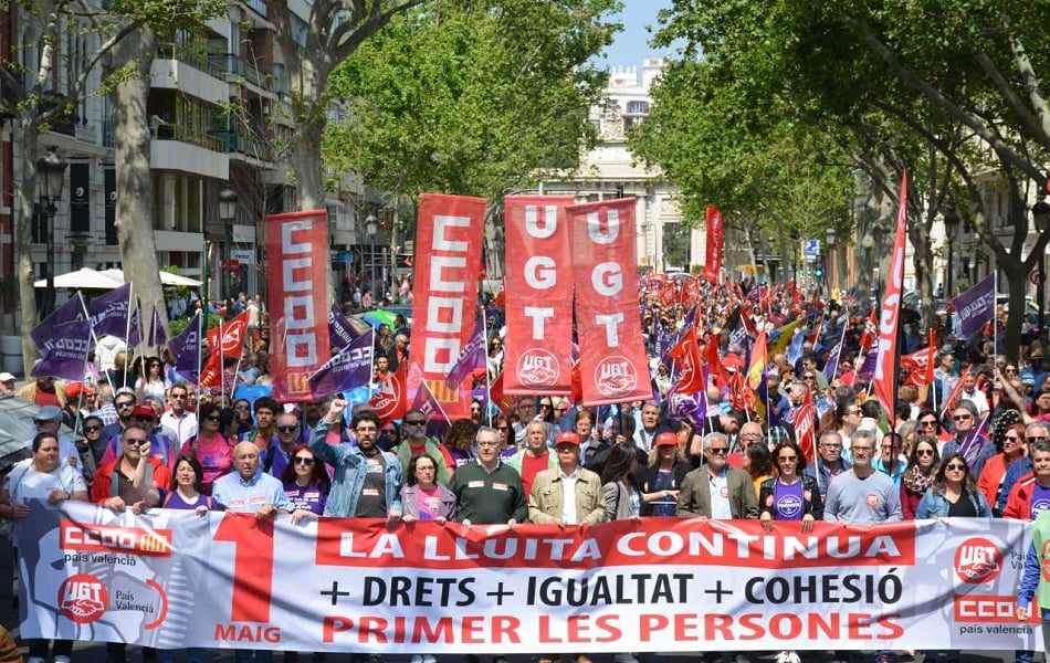 Los sindicatos apuestan por la industria y demandan una política fiscal justa