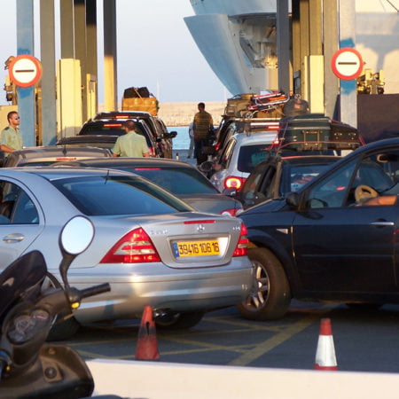 La Operación Paso del Estrecho garantiza la fluidez de pasajeros y vehículos
