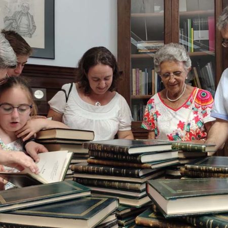 El Gil-Albert recibe una colección particular de libros de la antigua CAPA