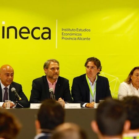 Rafael Ballester : «La sombra de un frenazo mayor de la economía acecha»