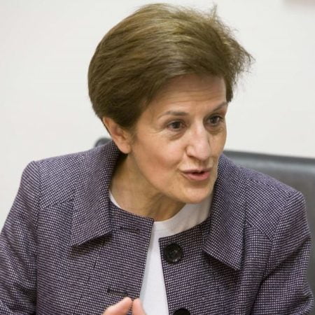 Adela Cortina: «Necesitamos empresas que sean rentables pero también justas»