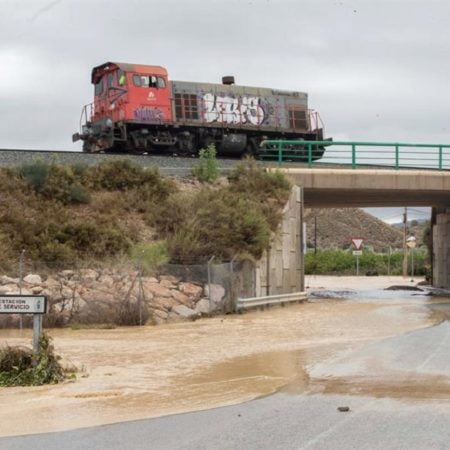 Renfe ofrece servicio alternativo por carretera a Alicante, València y Murcia