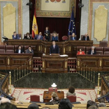 Sánchez se compromete a regular e impulsar el autoconsumo energético