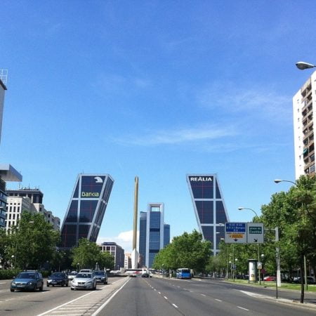 Bankia registra un segundo caso de coronavirus en su sede central de Madrid