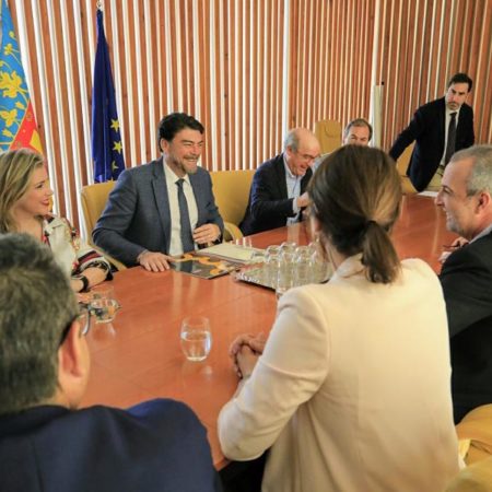 Ayuntamiento y CEV captarán inversiones bajo la marca ‘Alicante Futura’