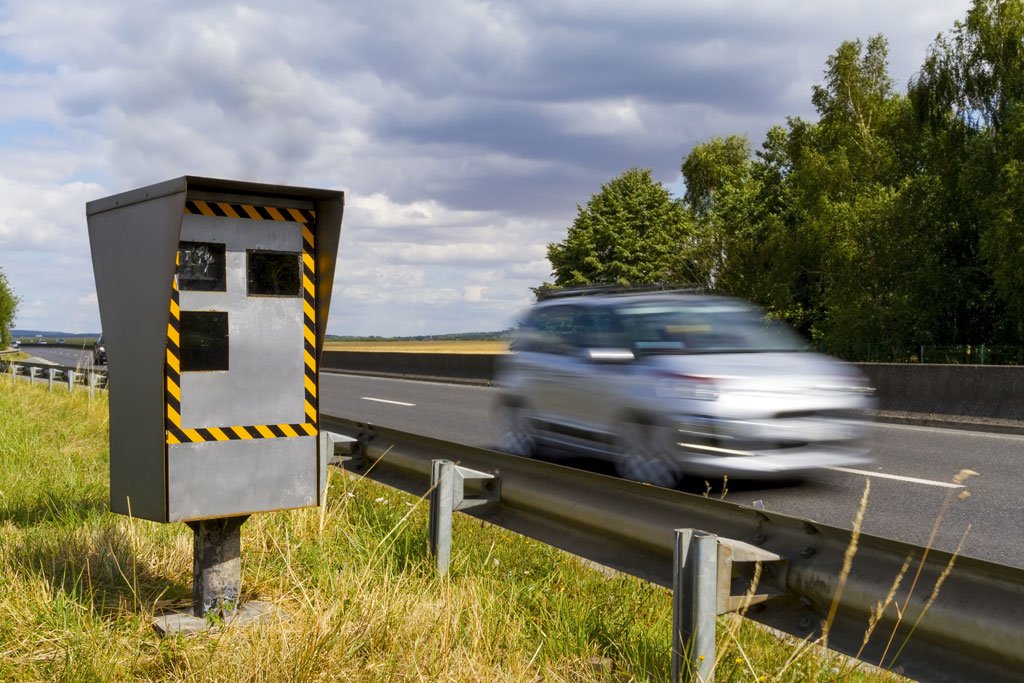 Tráfico multa en sólo 60 días a 11.257 automovilistas en las carreteras de Castellón