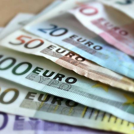 dinero-billetes-euro