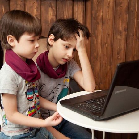 niños-con-ordenador