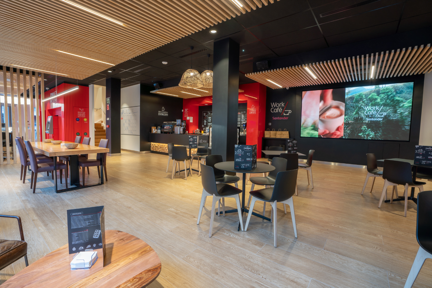 Santander se suma a la tendencia del sector con nuevas oficinas ‘Work Café’ en València