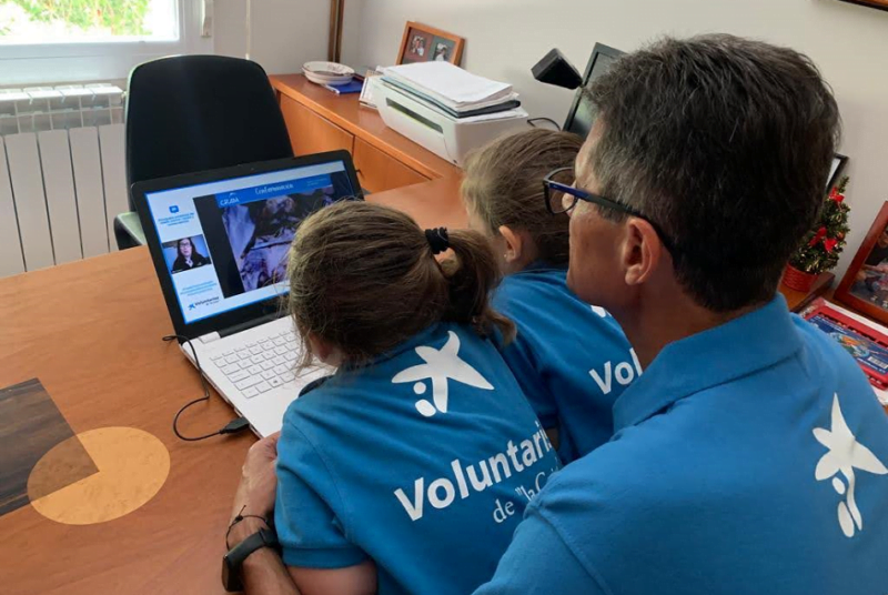 CaixaBank activa 200 actividades de voluntariado para empleados y clientes