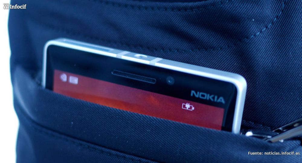 Nokia inventa unos pantalones que cargan el móvil