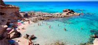 Esta hermosa playa es uno de los rincones que ver en Formentera