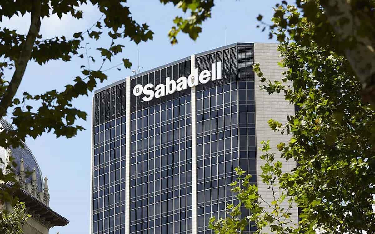 Banco Sabadell obtiene un 62% más en su beneficio neto, hasta los 859 millones