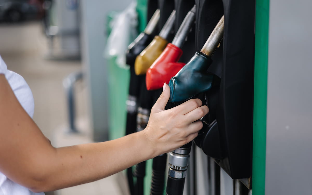 carburante retos económicos inflación crecimiento salario combustible