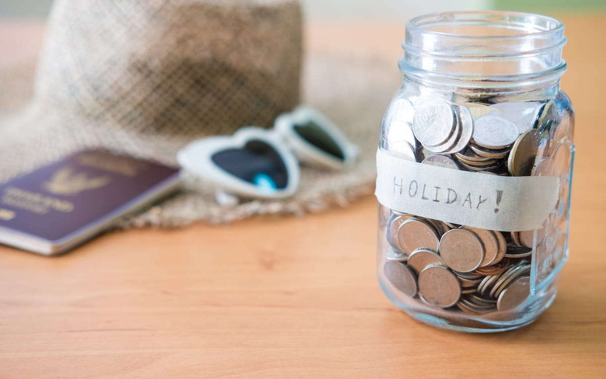 ¿Cómo gastar menos dinero durante las vacaciones de verano?