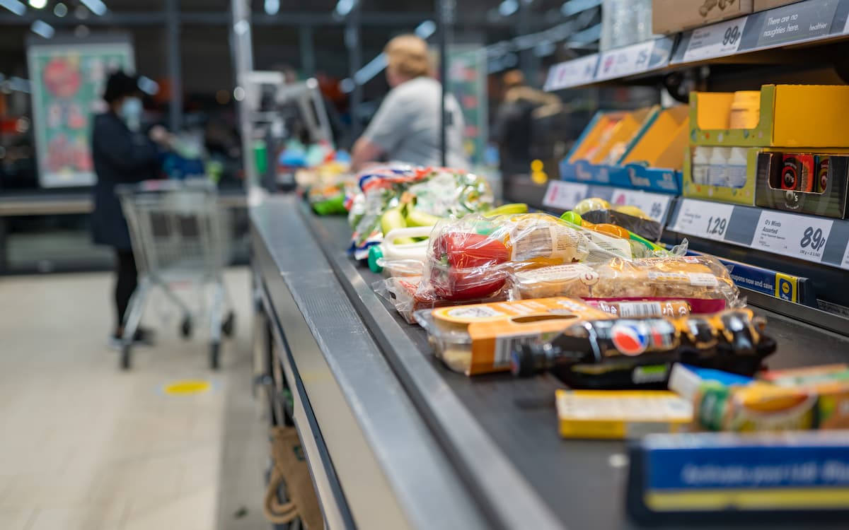 Gran consumo. Supermercado. Las marcas de alimentación más valiosas del mundo. (Bigstock. Copyright: salarko)supermercados