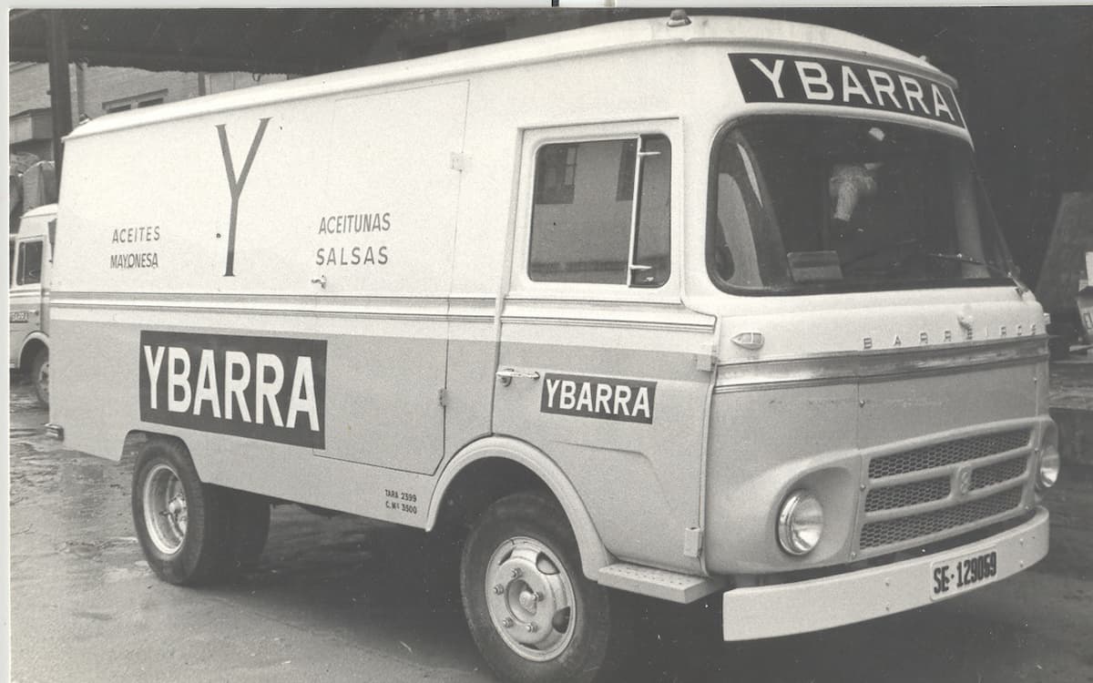 Camión de reparto de Ybarra (años 60)
