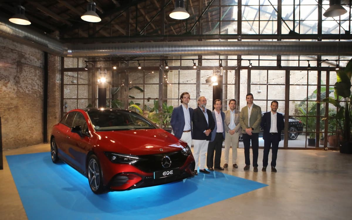 Mercedes-Benz Valdisa presenta la berlina deportiva de lujo 100% eléctrica, EQE