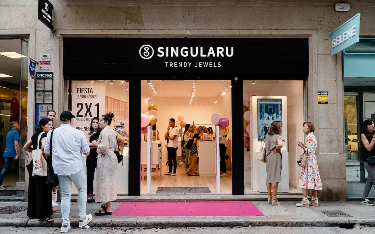 Inauguración de tienda de Singularu en Ourense