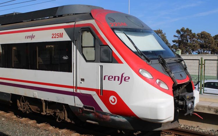 El Gobierno creará un abono de transportes para viajar por el país