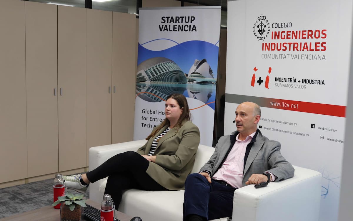 Marta Gironés y Diego Sáez. Un taller de startups destaca su crecimiento frente a pymes no digitalizadas