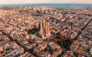 Comprar viviendas en la ciudad de Barcelona (Copyright: IngusKruklitis)