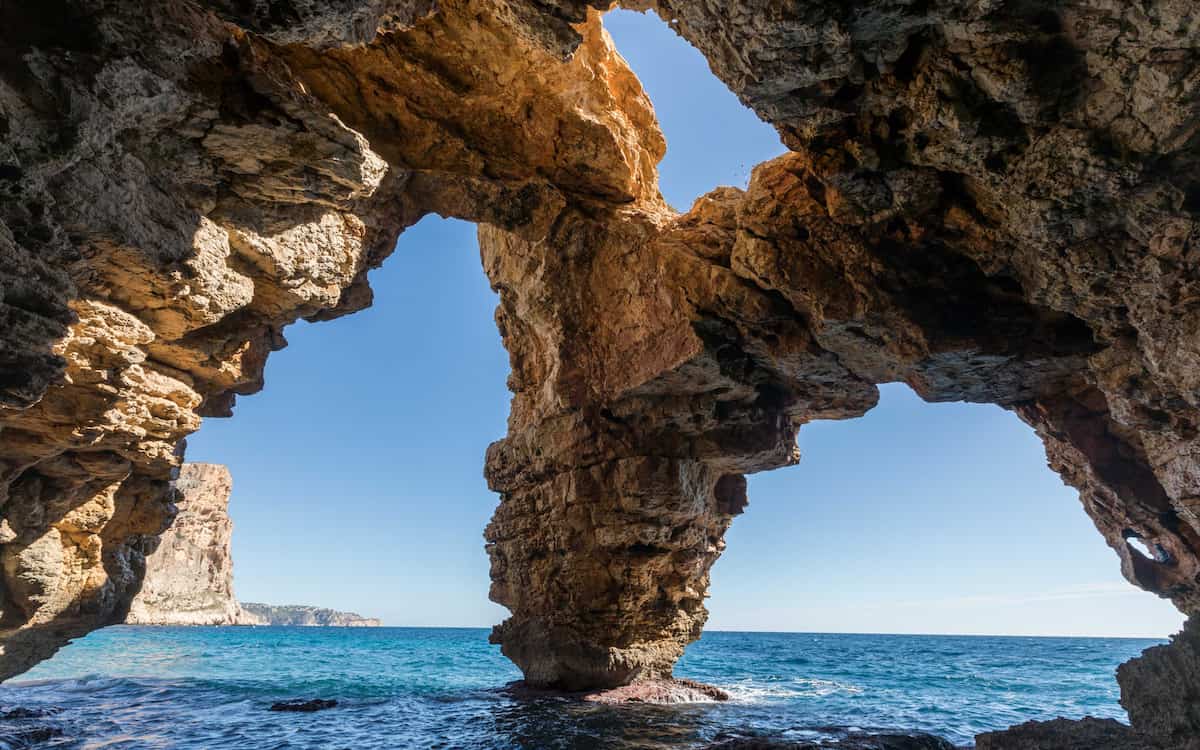 Cova dels Arcs en Benitatxell, Alicante (Autor: Turisme Comunitat Valenciana)