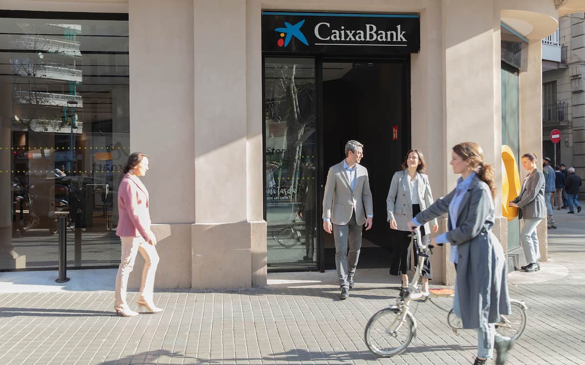 Oficina exterior de CaixaBank