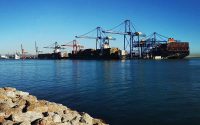 Carga y descarga de buques en Valenciaport