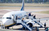 Ryanair presiona a Aena para bajar tarifas y recuperar rutas regionales