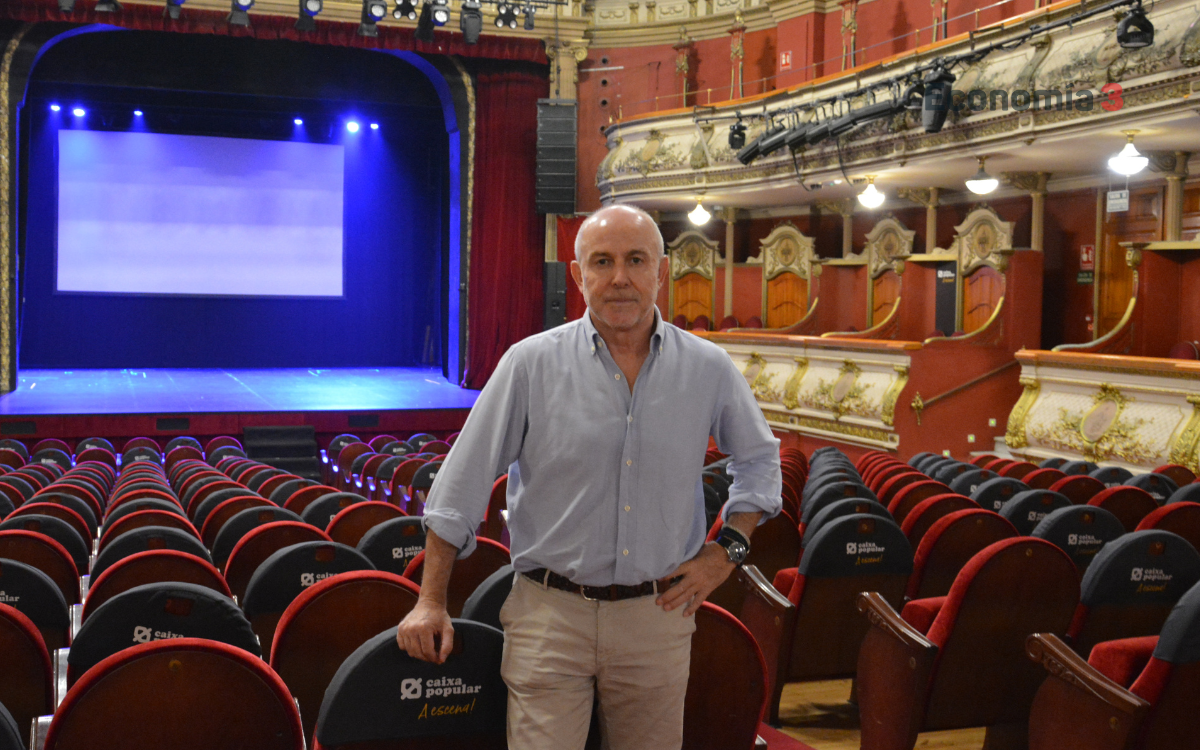 Enrique Fayos, Teatro Olympia: «El teatro es una medicina contra la soledad»