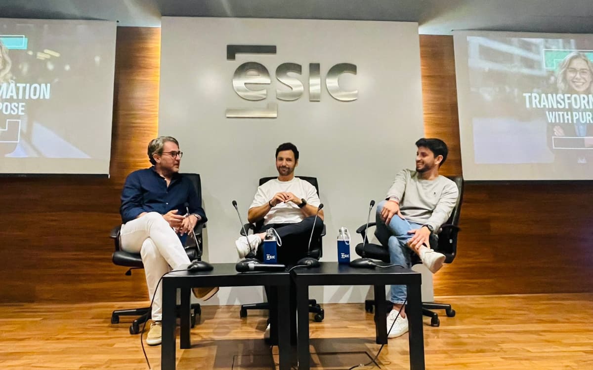 Inclusión y autenticidad, claves del evento en ESIC Business con Timpers y Máximo Huerta