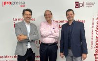 De izda., a dcha., Víctor Sales, Ignacio Cort, y Fernando Montalvá