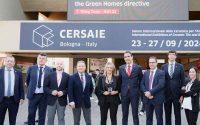 Representantes de Ascer y la Generalitat Valenciana en Cersaie 2024