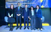 De izda. a dcha., Chus Escobar (EY), Carlos Cuerpo, Federico Linares (presidente de EY), Cristina Carcelem (EY) y Silvia López Palomino (EY)