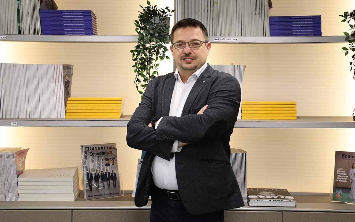 Ilian Radoytsov-AuraQuantic